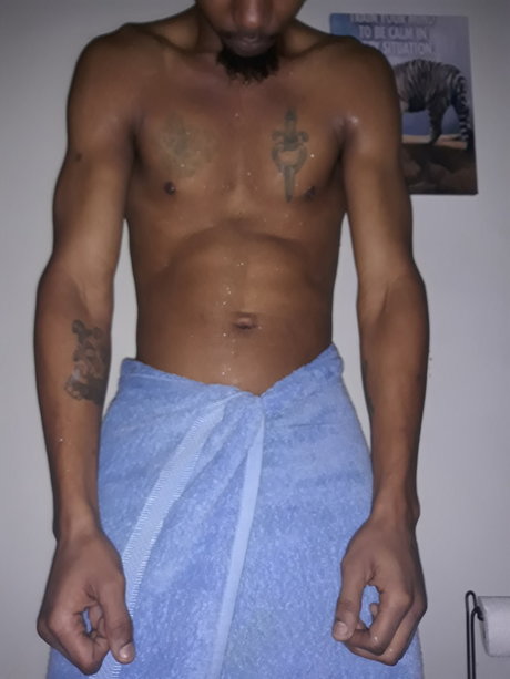 Naken läckt OnlyFans-bild av Virgo