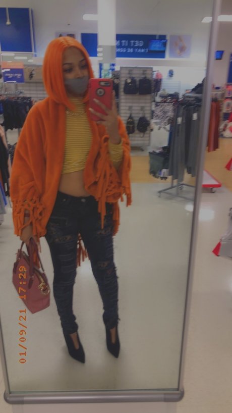 Alaston vuotanut OnlyFans-kuva Missprettypussy