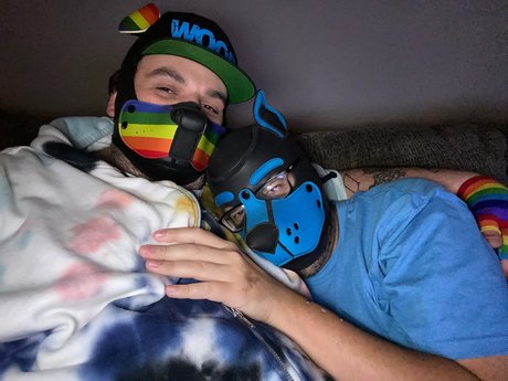 Naken läckt OnlyFans-bild av Pup Kaiju And Pup Treble
