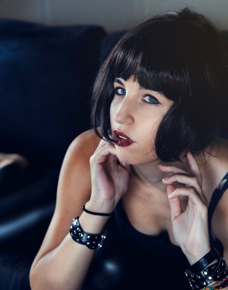 Naken läckt OnlyFans-bild av Psychedelica