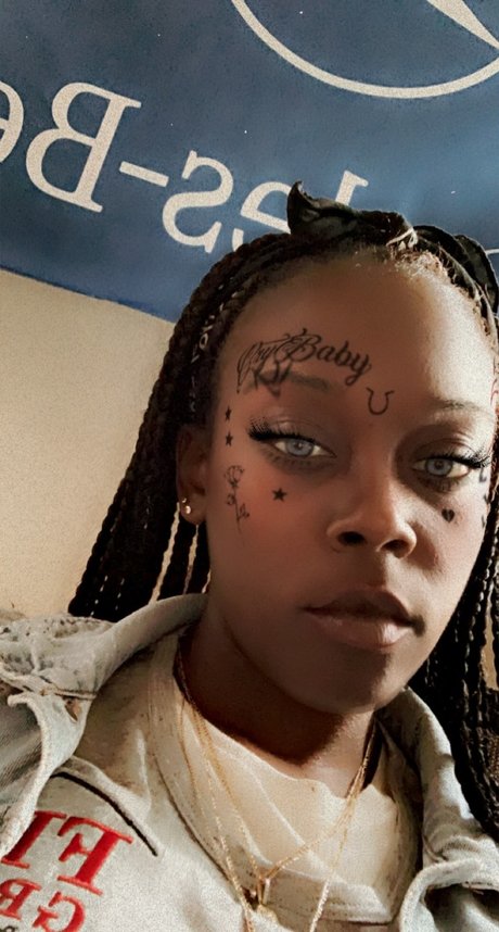Naken läckt OnlyFans-bild av Onyxx