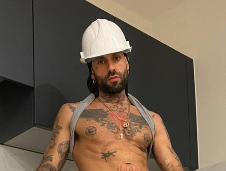 Foto nua vazada do OnlyFans de Axel Canon