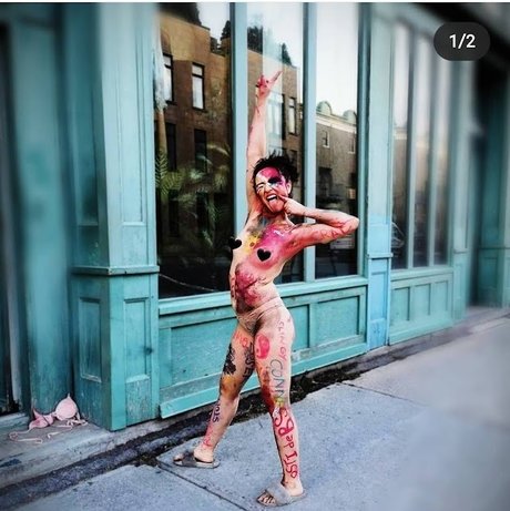 Naken läckt OnlyFans-bild av Lola
