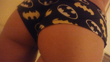 Naakte gelekte OnlyFans-foto van Bambi Baby