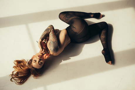 Alaston vuotanut OnlyFans-kuva Matison Card