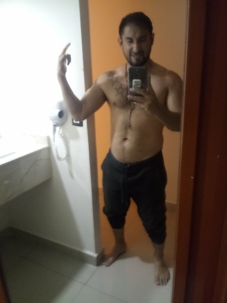 Naken läckt OnlyFans-bild av Juan Massaro