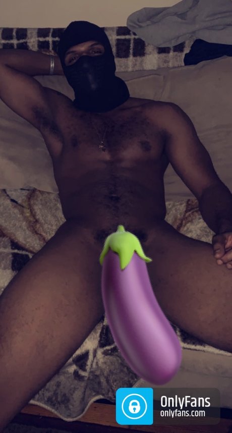 Photo nue de fuite OnlyFans de Masked Melanin