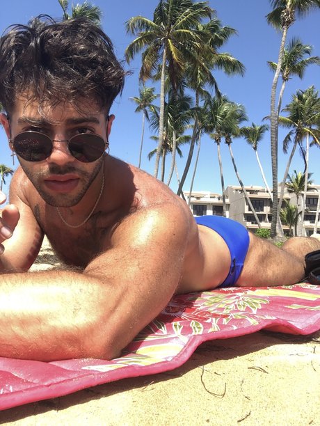 Обнаженная фотография утечки OnlyFans от Beau