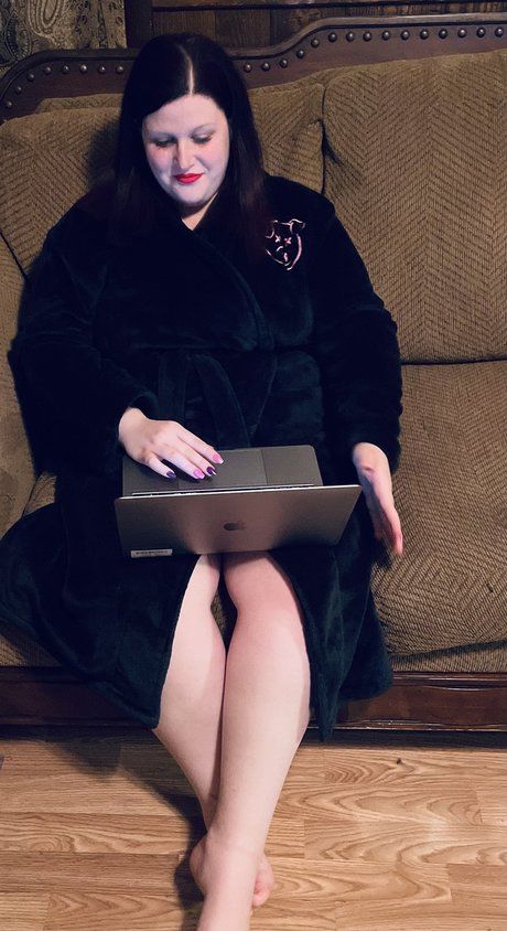 Alaston vuotanut OnlyFans-kuva Amanda