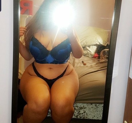 Naken läckt OnlyFans-bild av Babysoph