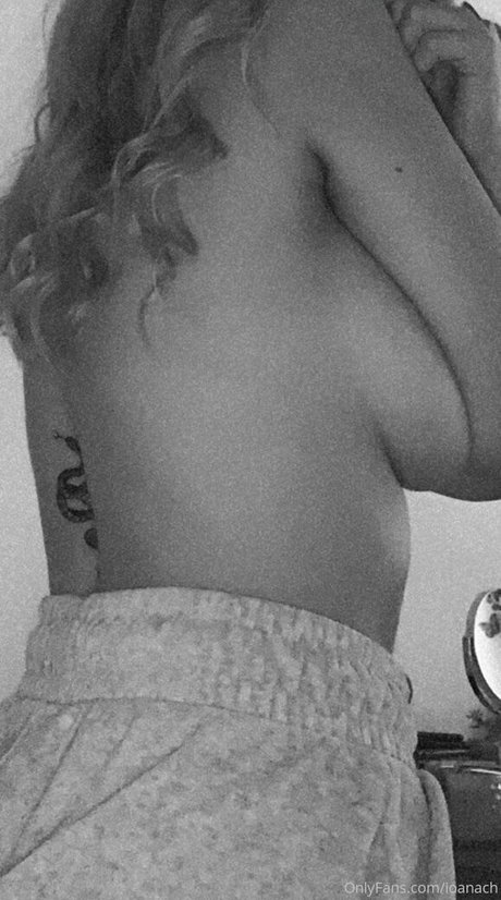 Alaston vuotanut OnlyFans-kuva Ioanach