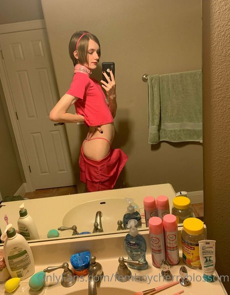 Femboycherryblossom
