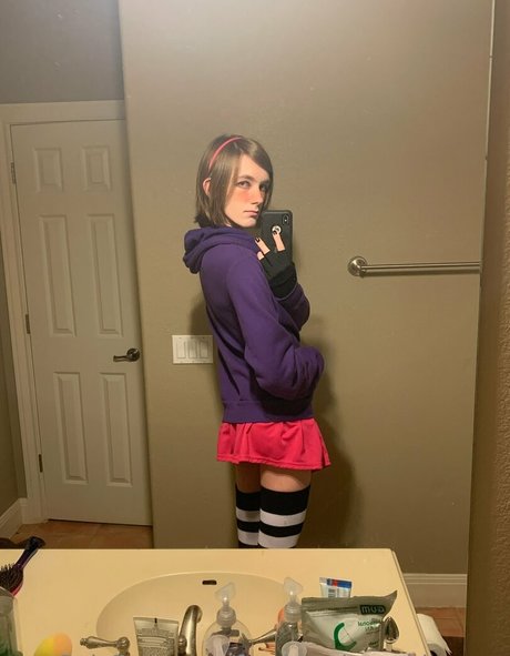 Femboycherryblossom