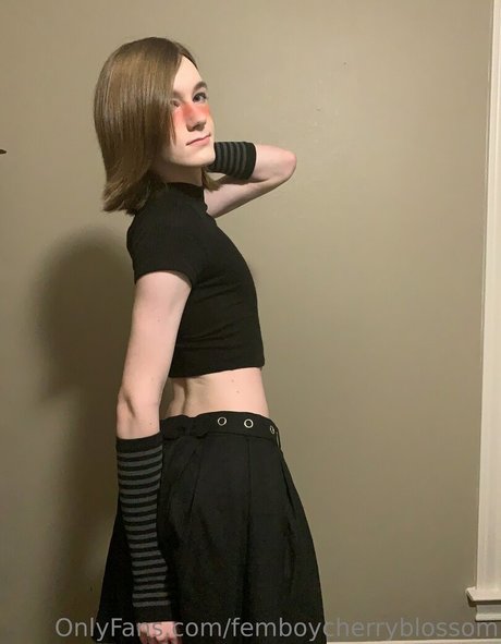 Femboycherryblossom
