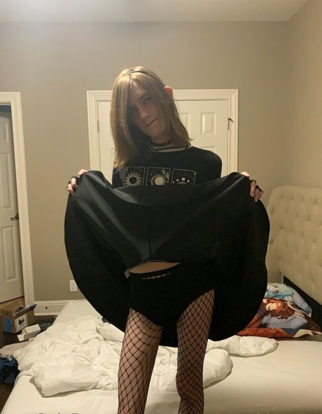 Femboycherryblossom