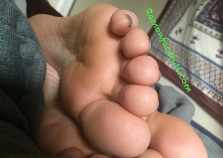 Bellsfeetandass
