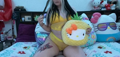 Foto di nudo di fuga di OnlyFans di Fakenips