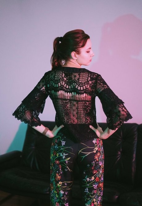 Naken läckt OnlyFans-bild av Liararouxxxx