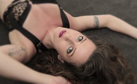 Alaston vuotanut OnlyFans-kuva Mila Purr