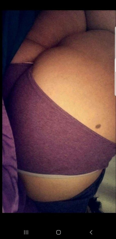 Naken läckt OnlyFans-bild av Big10 In Bi