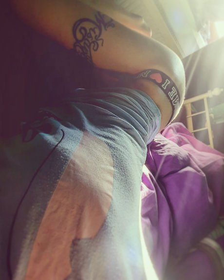Naken läckt OnlyFans-bild av Miss Misanthrop