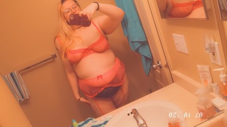 Naken läckt OnlyFans-bild av Miss Aurora
