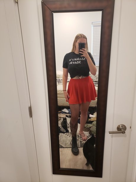 Обнаженная фотография утечки OnlyFans от Miss Lily Xo