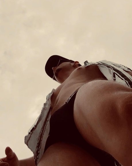 Naken läckt OnlyFans-bild av Marn