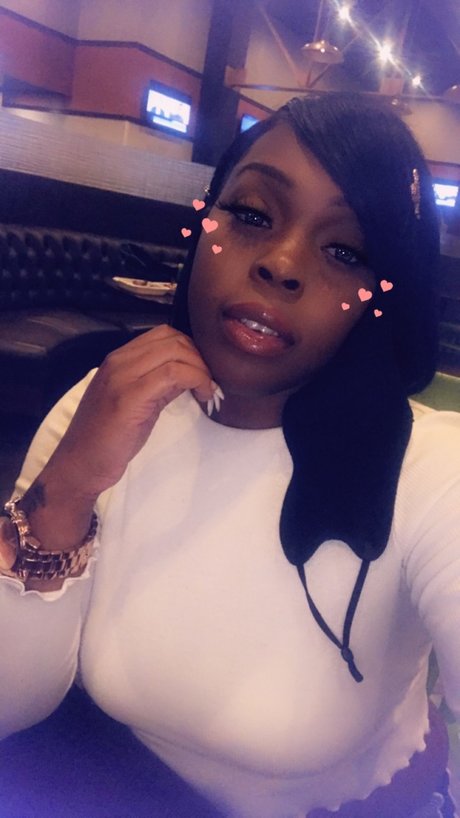 Naken läckt OnlyFans-bild av Juicy Jia