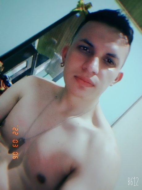 Naken läckt OnlyFans-bild av Jhon Aguiar