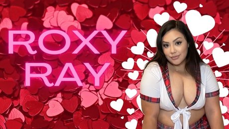 Обнаженная фотография утечки OnlyFans от Roxy Ray