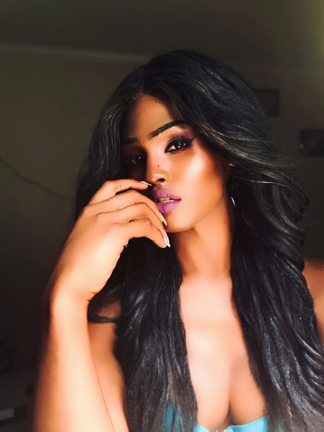 Whitneygotdamn