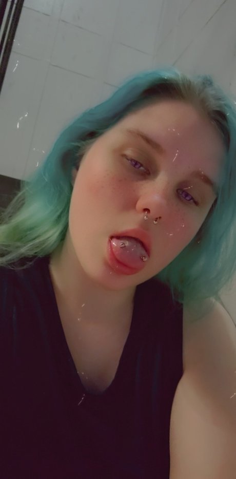 Обнаженная фотография утечки OnlyFans от Emerald