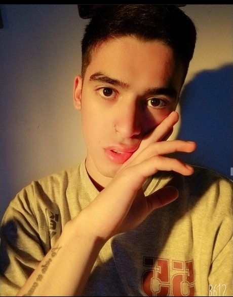 Naken läckt OnlyFans-bild av Savagebeauty