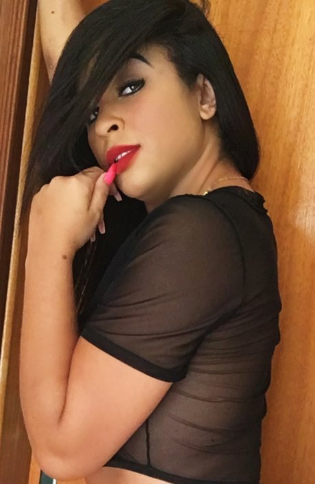 Alaston vuotanut OnlyFans-kuva Morena Flor
