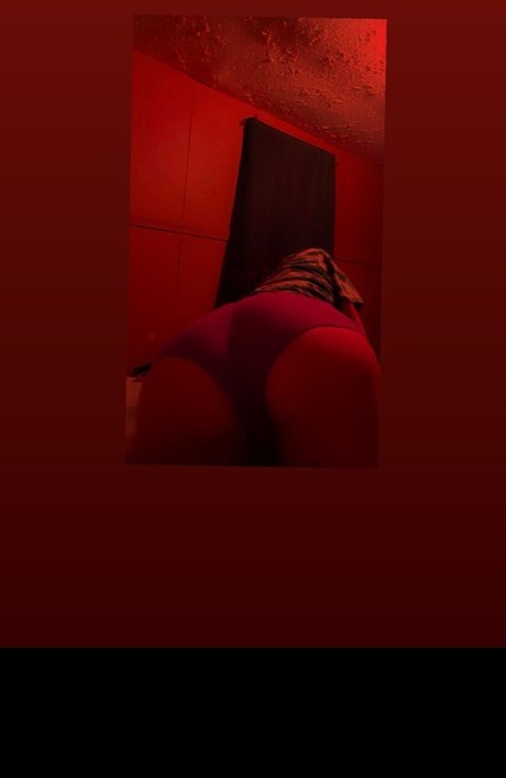 Alaston vuotanut OnlyFans-kuva Tatum