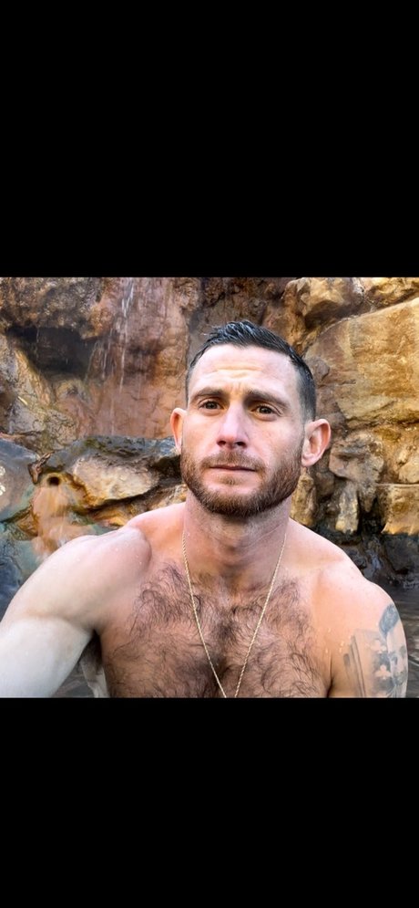 Naken läckt OnlyFans-bild av Montana Ridge