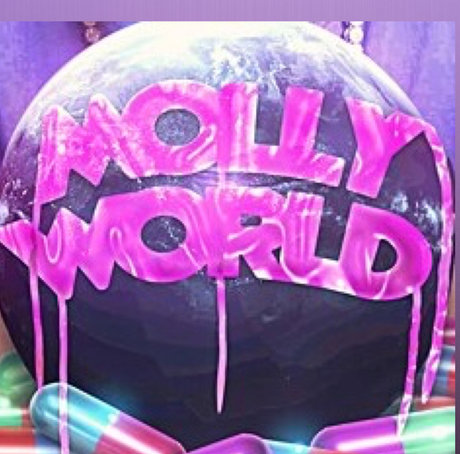 Naken läckt OnlyFans-bild av Mz Molly Mami