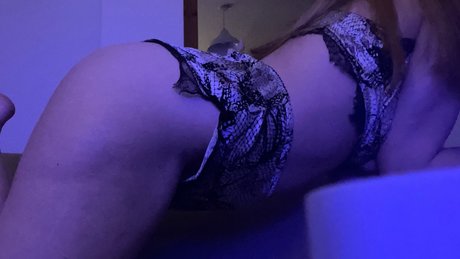 Naken läckt OnlyFans-bild av Elise
