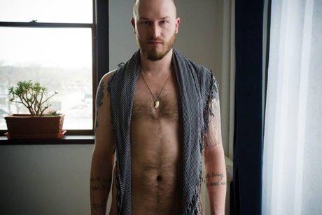Foto nua vazada do OnlyFans de Harrie Cumhot