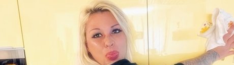Mrshousemother