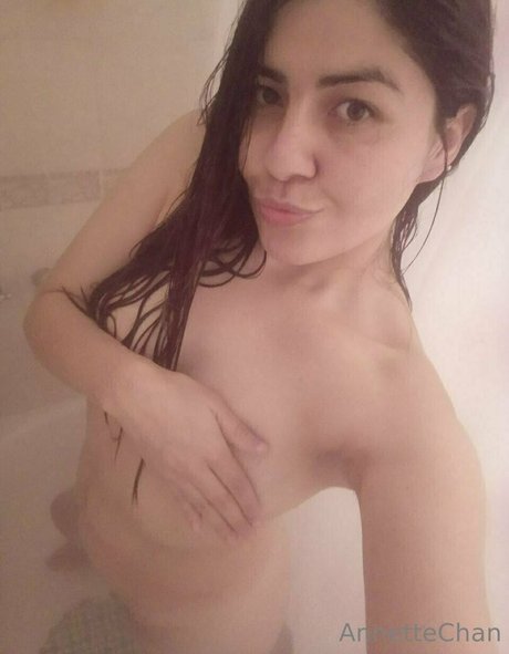 Naken läckt OnlyFans-bild av Annettechan