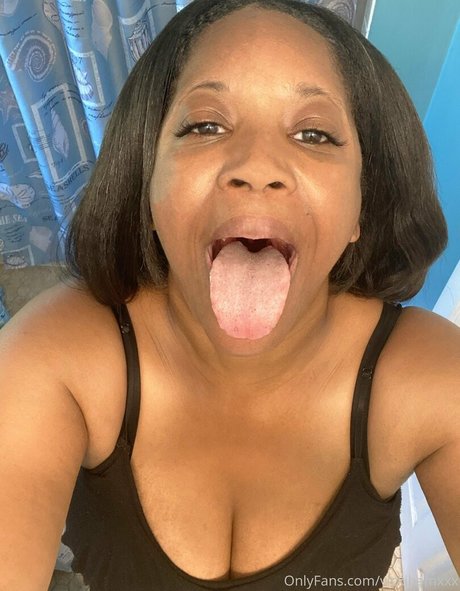 Vickibamxxx