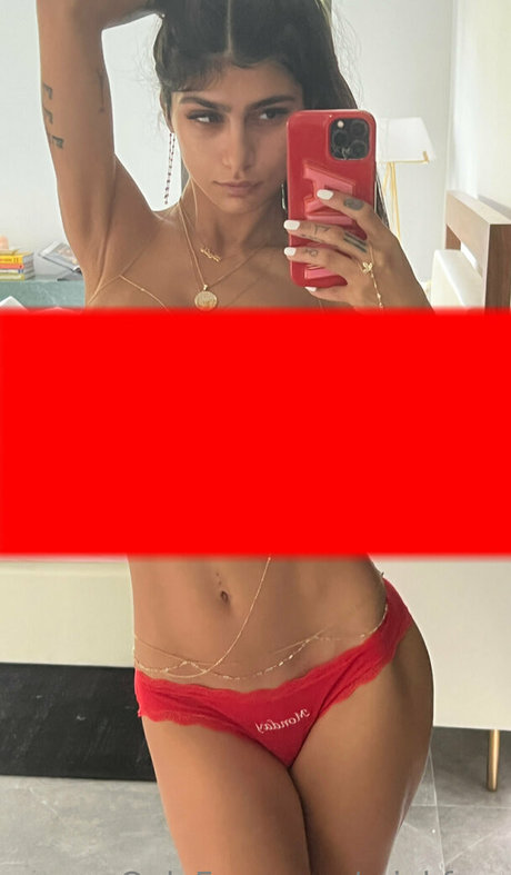 Обнаженная фотография утечки OnlyFans от Miakfree