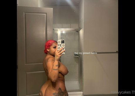 Nevvycakes OnlyFans