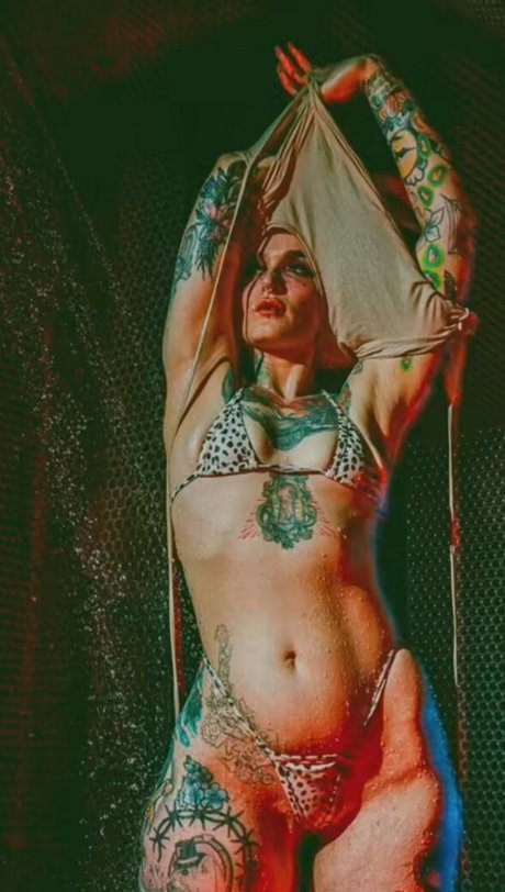 Обнаженная фотография утечки OnlyFans от Katie Hollow