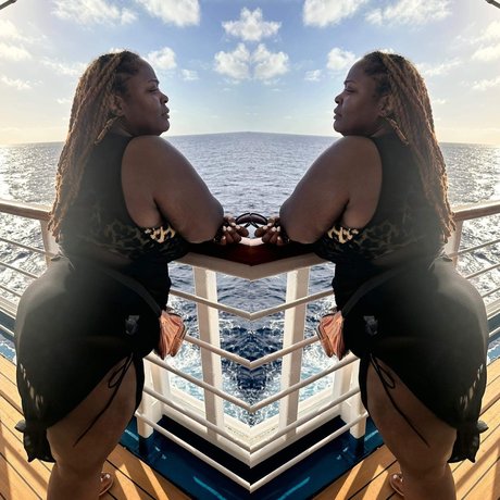 Naken läckt OnlyFans-bild av Geminimarley