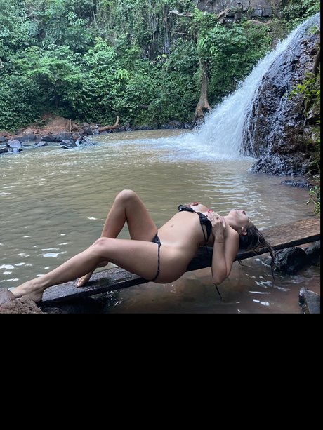 Naken läckt OnlyFans-bild av    Vip    