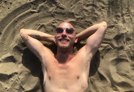 Naken läckt OnlyFans-bild av Goldafternoon