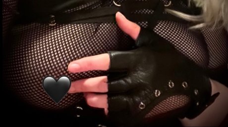 Naken läckt OnlyFans-bild av 